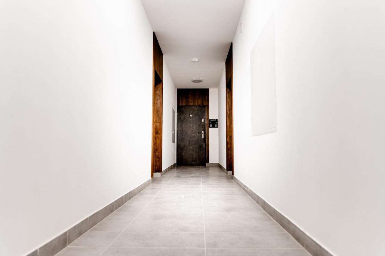 Hop & Lulu Premium Apartment *